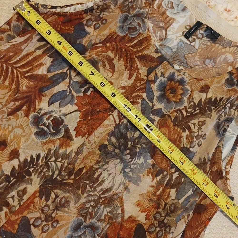 New Directions Ladies Sleeveless Blouse with Chiffon Overlay - Picture 6 of 8